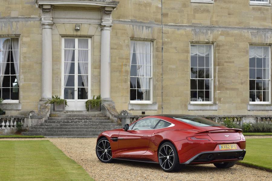 Aston Martin Vanquish 2012 года  (UK) (фото 51 из 170)